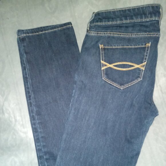 Ambercrombie and Fitch Demin Sz 4 - Picture 2 of 3